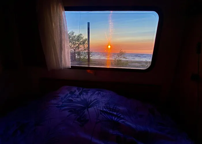 Best Caravan & Camping On The Beach